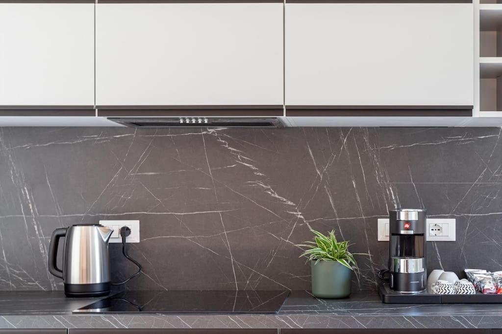 Stylish Apartment - Casa Leone - Center Triëst Buitenkant foto